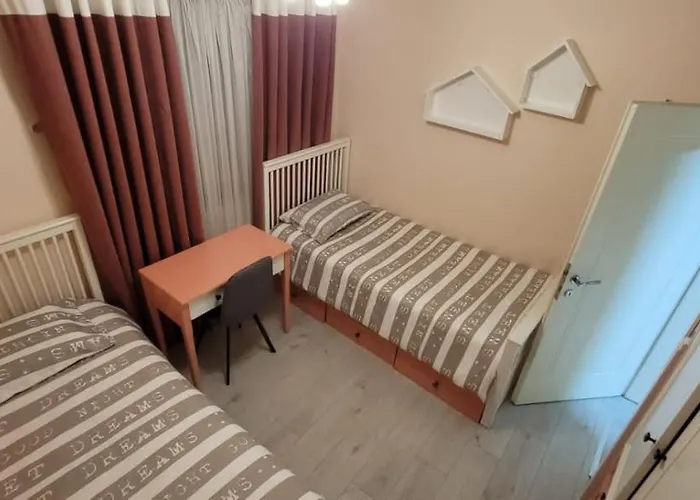 New Bazar Luxury Tiran